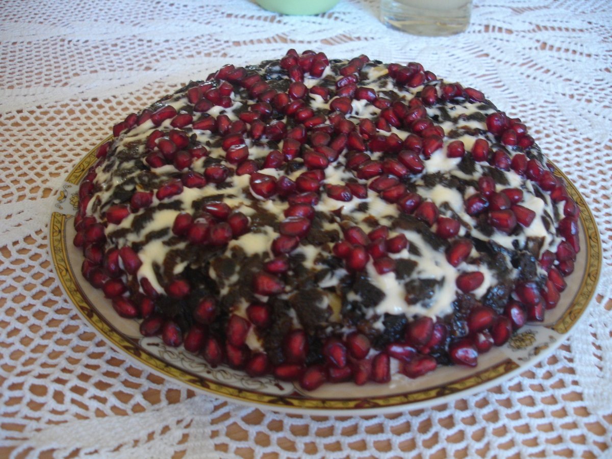Торт шапка Мономаха с безе