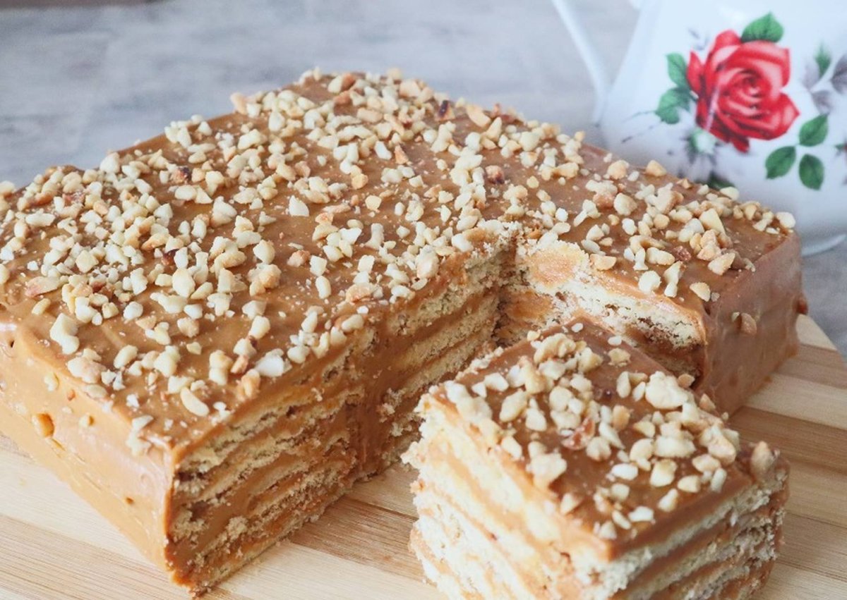 Торт из печенья и бананов