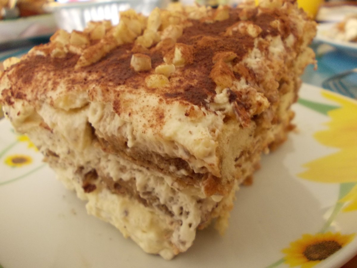 Пирожное Лакомка со сгущенкой