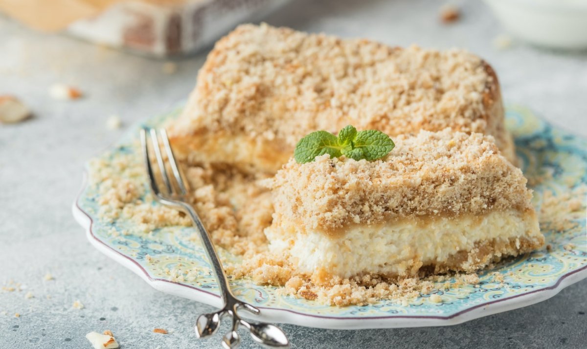 Пирожное Лакомка со сгущенкой
