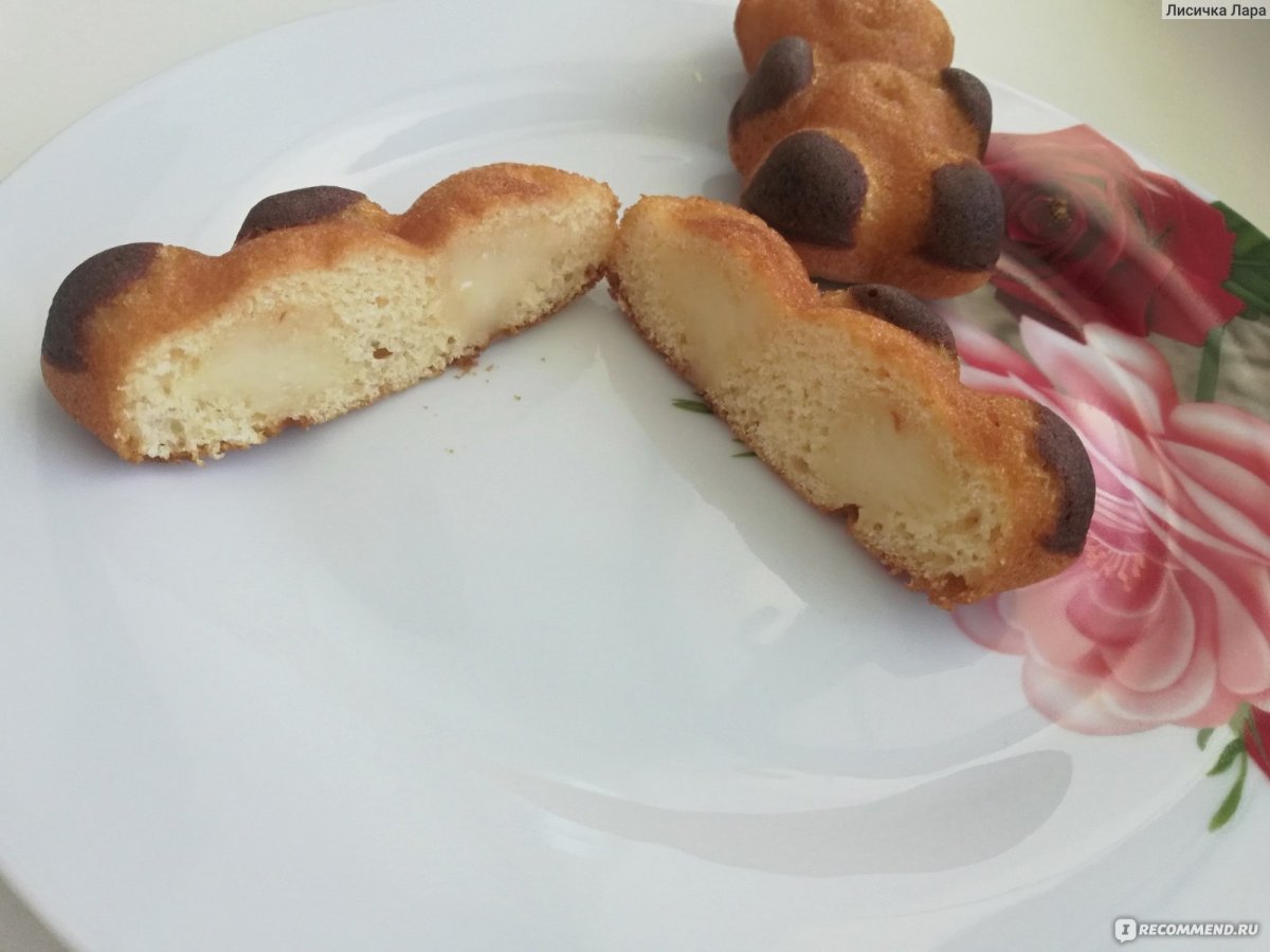 Лакомка с творогом из песочного