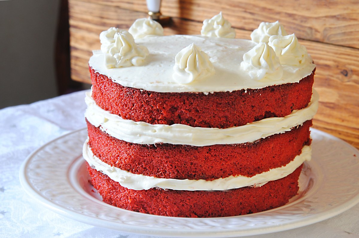 Торта "красный бархат" (Red Velvet).
