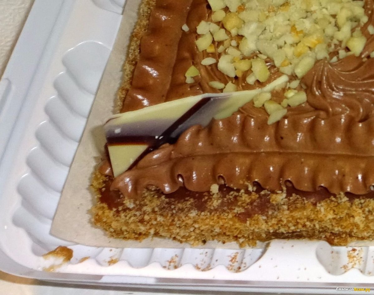 Торт из эклеров с белковым кремом