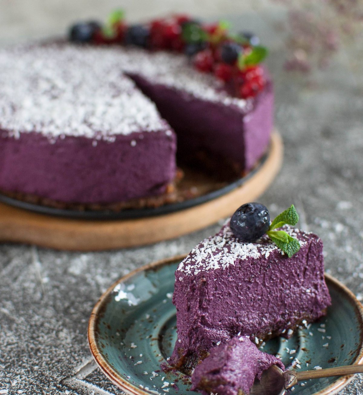 Десерт Candice Cake «сметанник с черникой