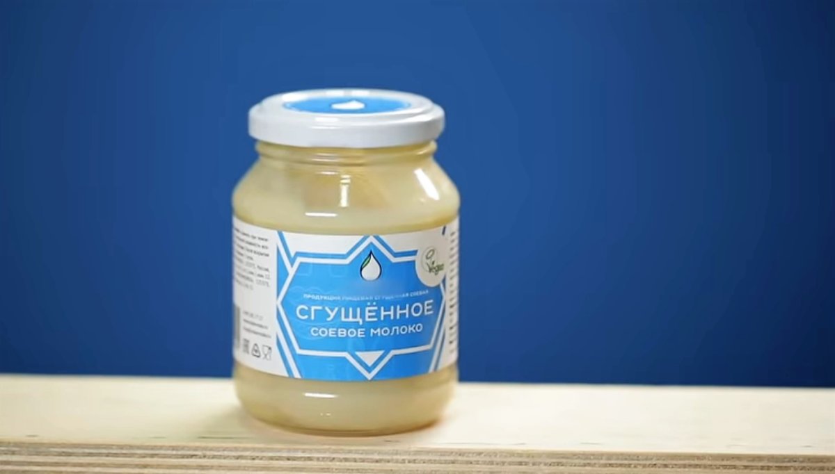 Сгущенка в тарелке