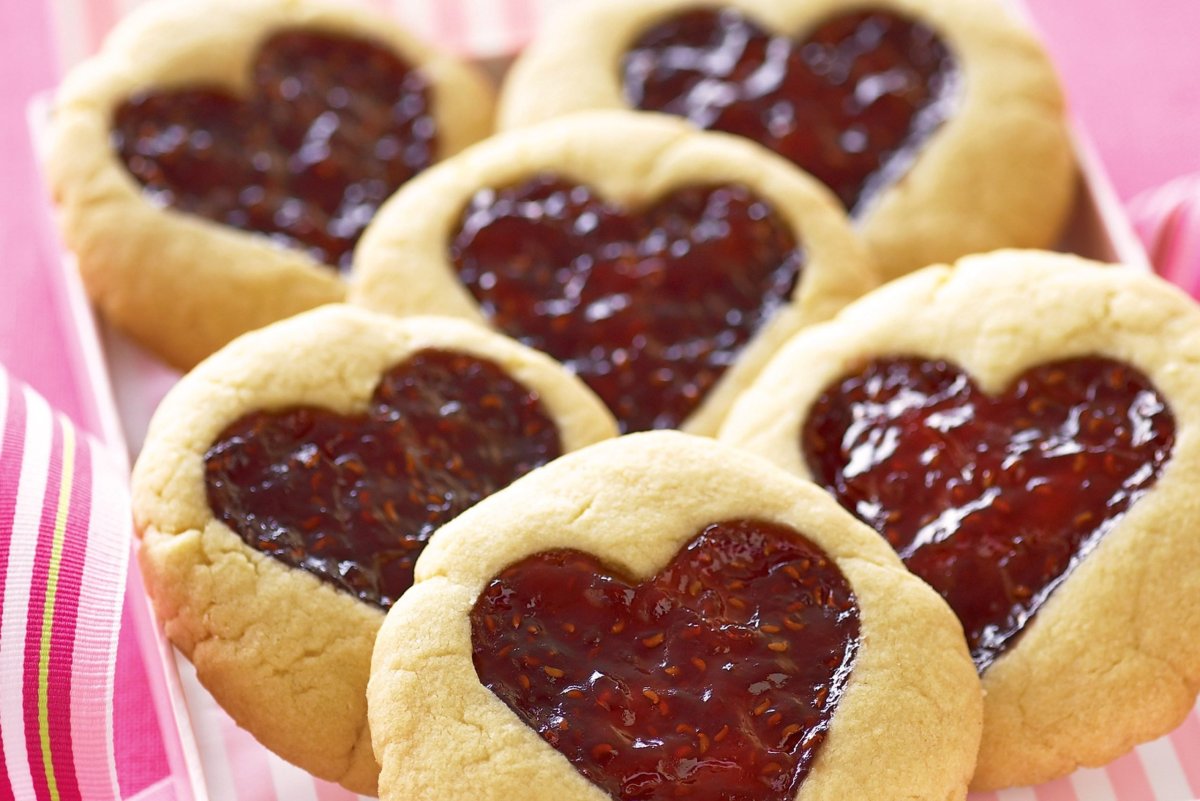 Печеньки круглые с джемом