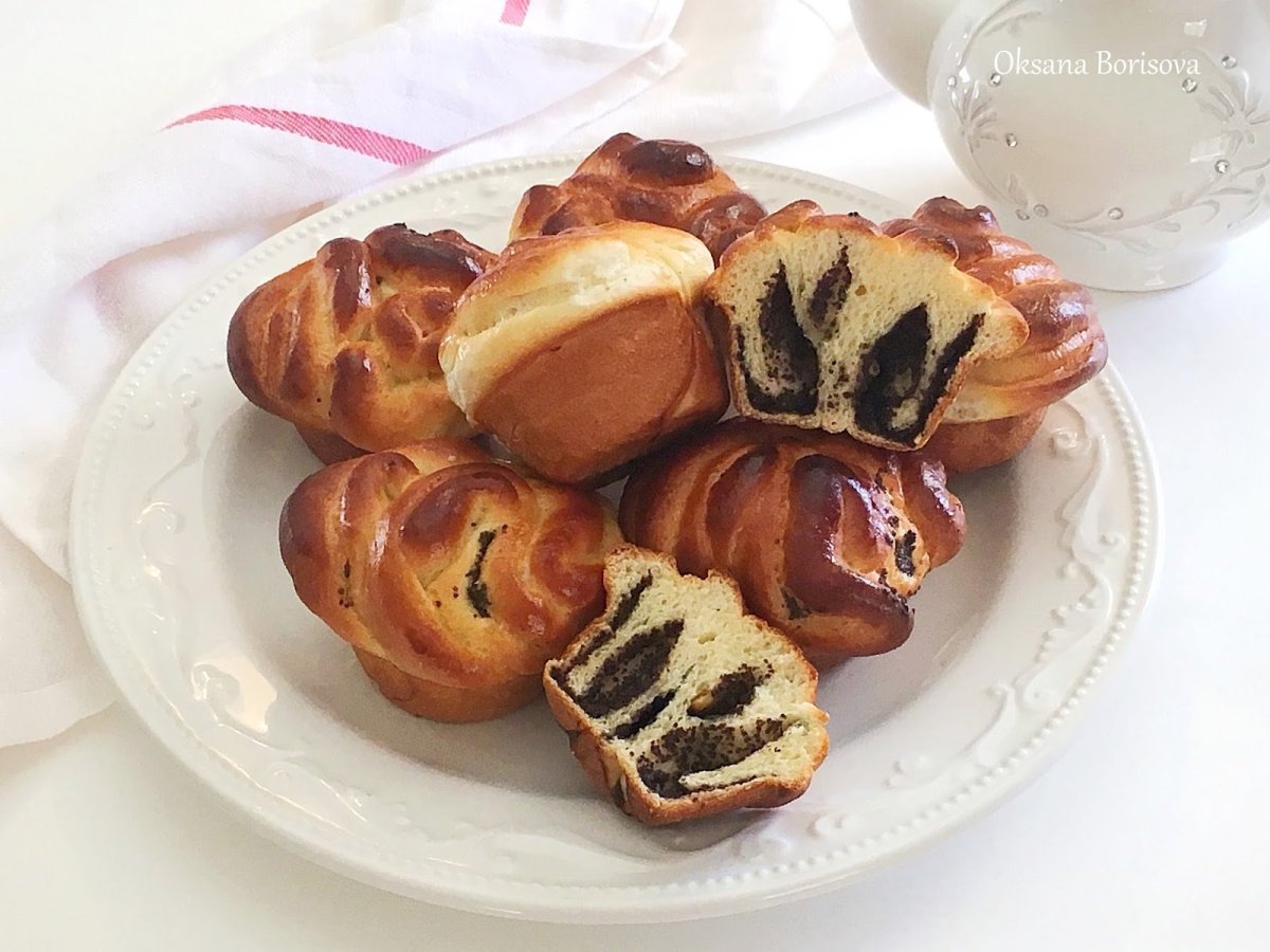 Булочки Бриошь с маком