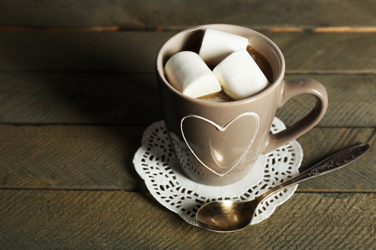 Чашка какао с маршмеллоу