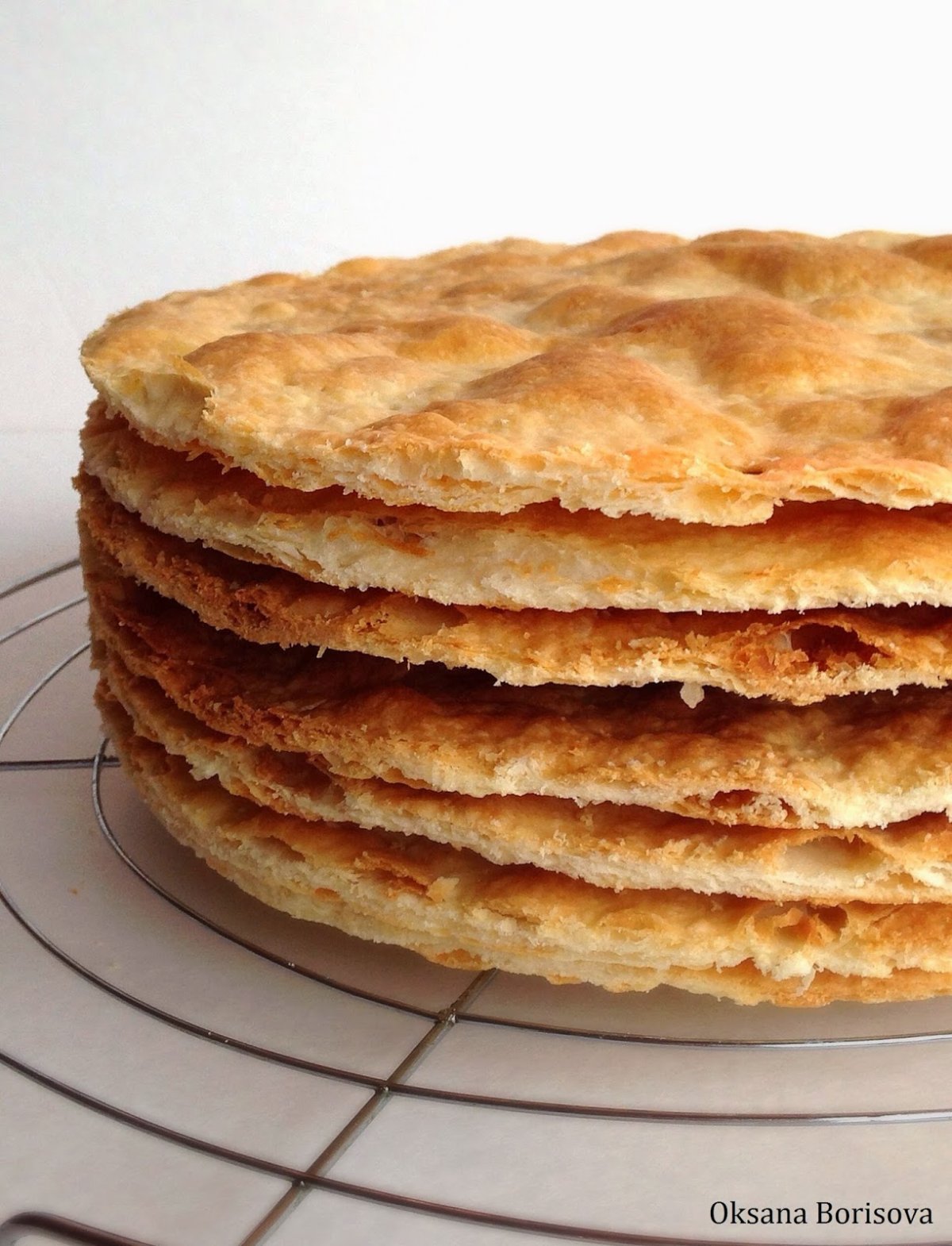 Форма из коржа