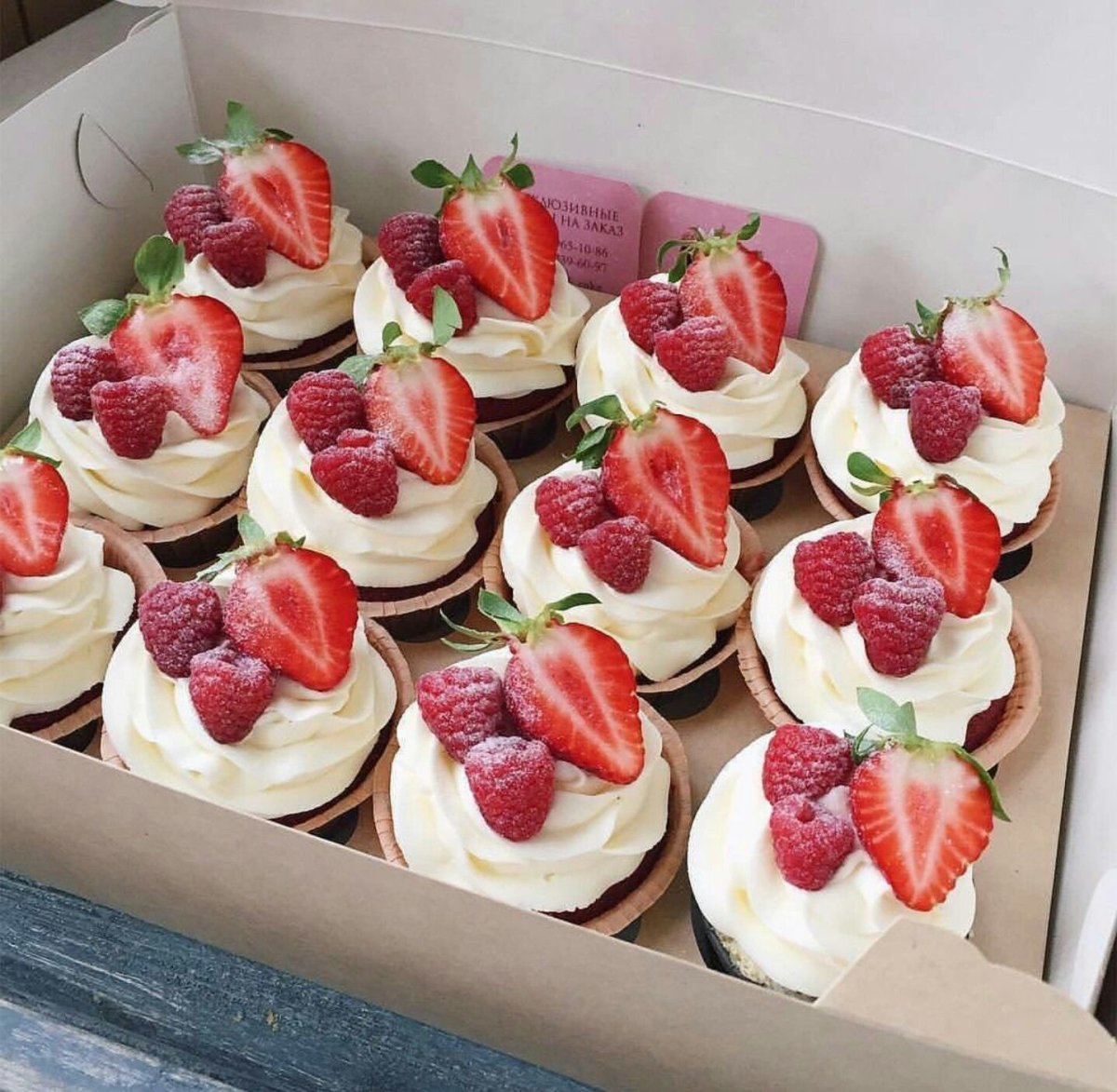 Торта "красный бархат" (Red Velvet).