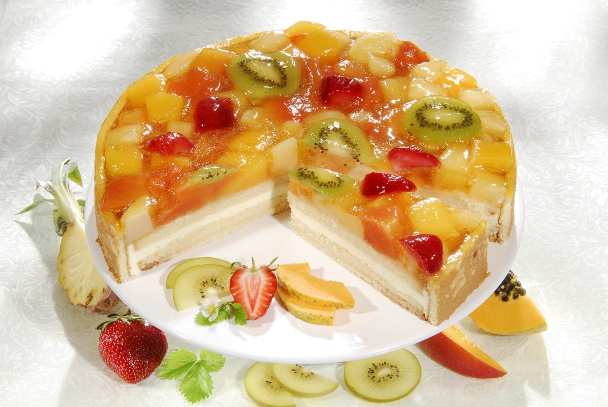 Чизкейк с клубникой и желе