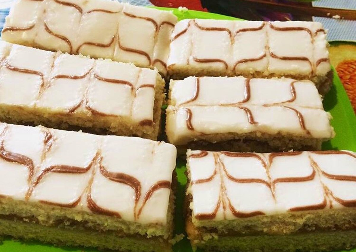 Школьное пирожное