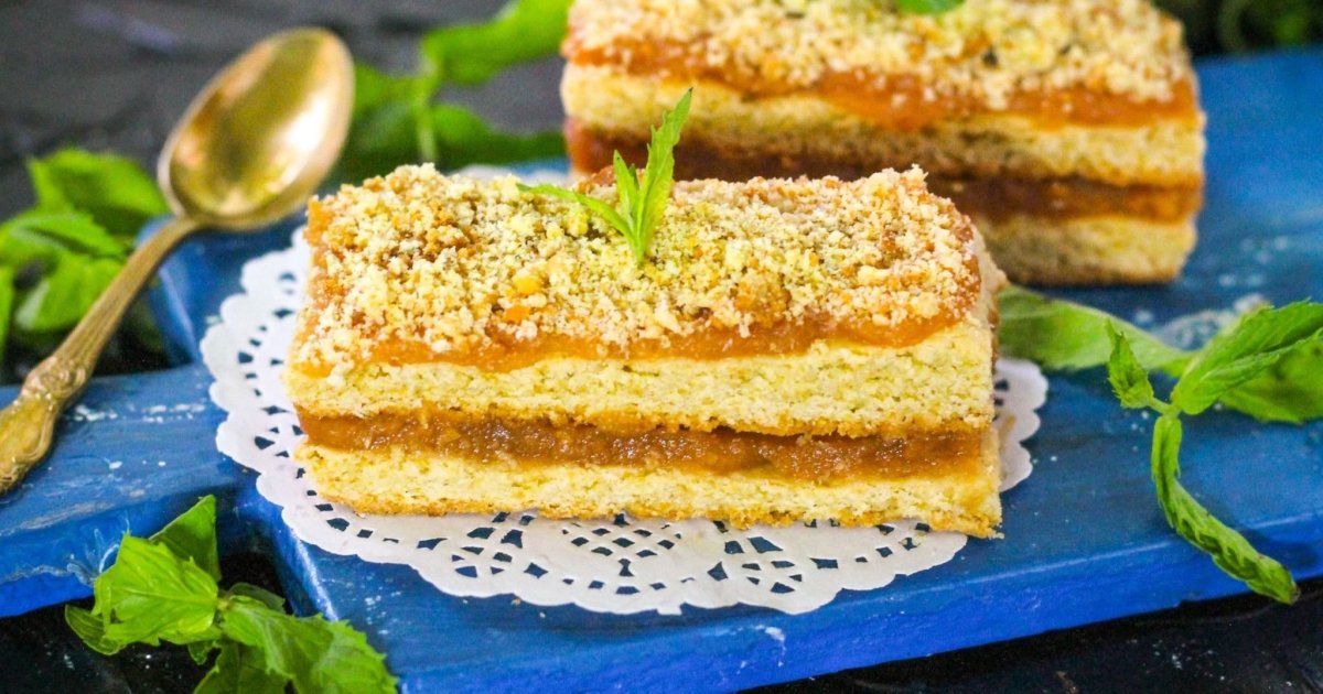 Школьное пирожное