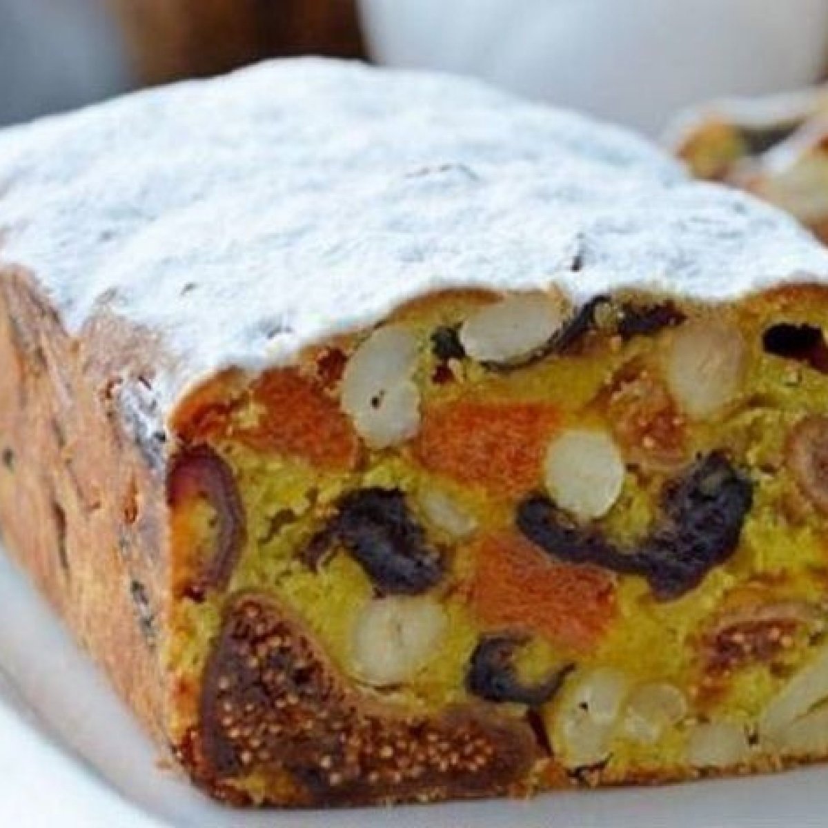 Кекс с сухофруктами и орехами