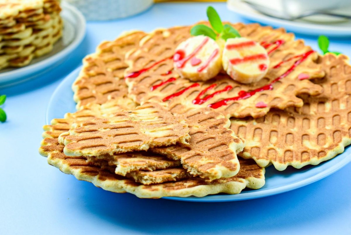 Домашние вафли с соусом