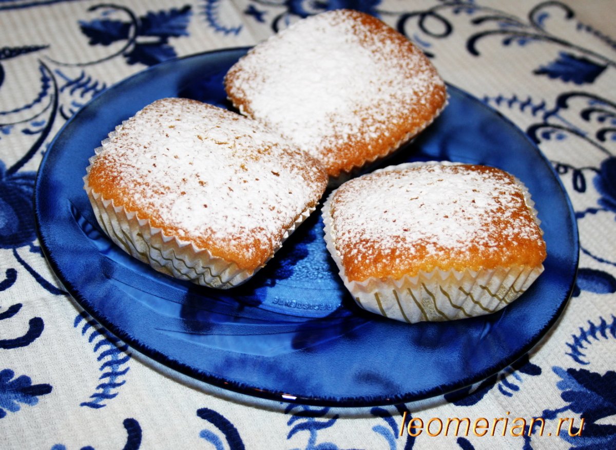 Манник с вишневым вареньем