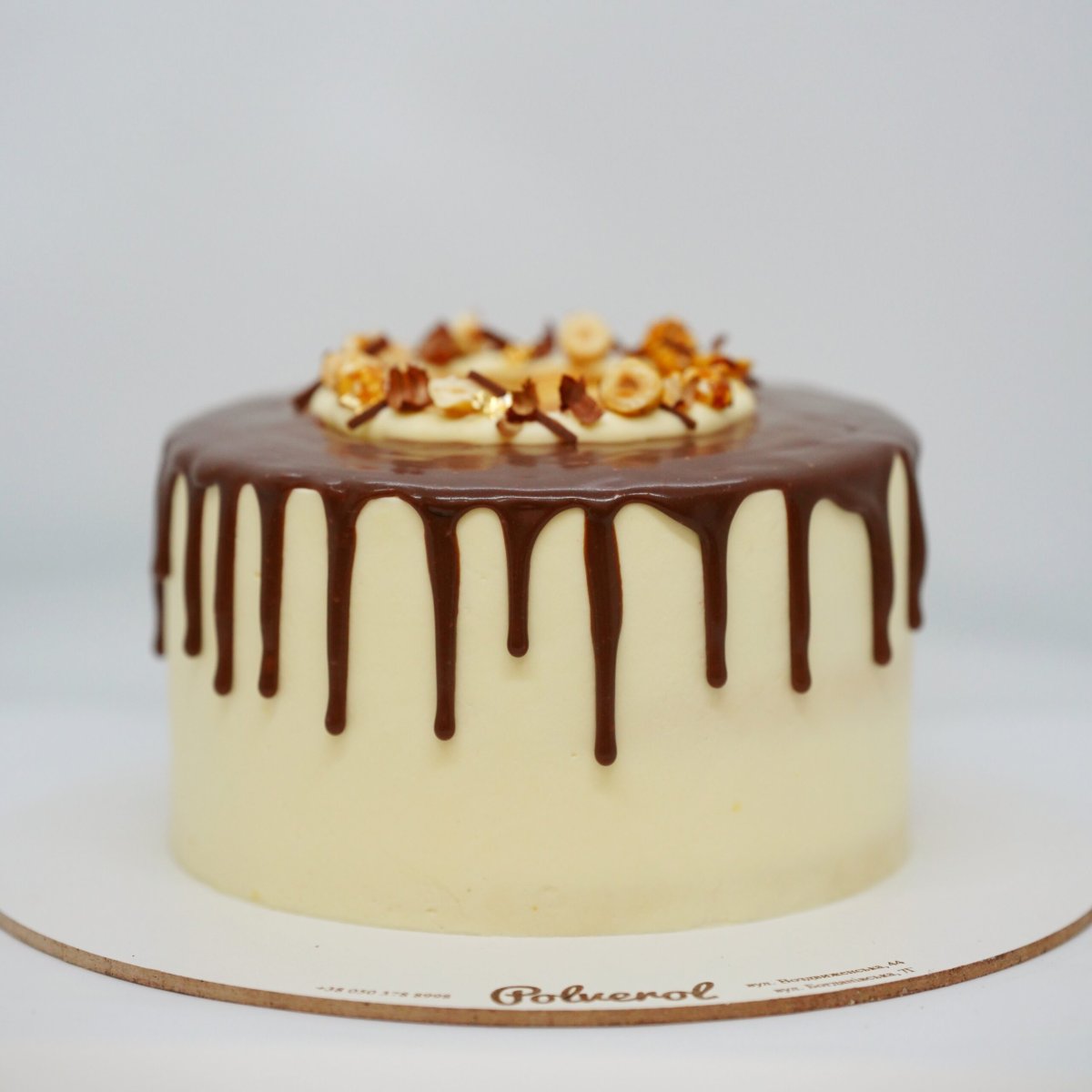 Макаронс соленая карамель
