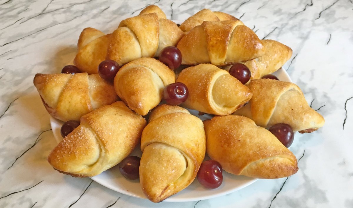 Рогалики с маком из дрожжевого теста
