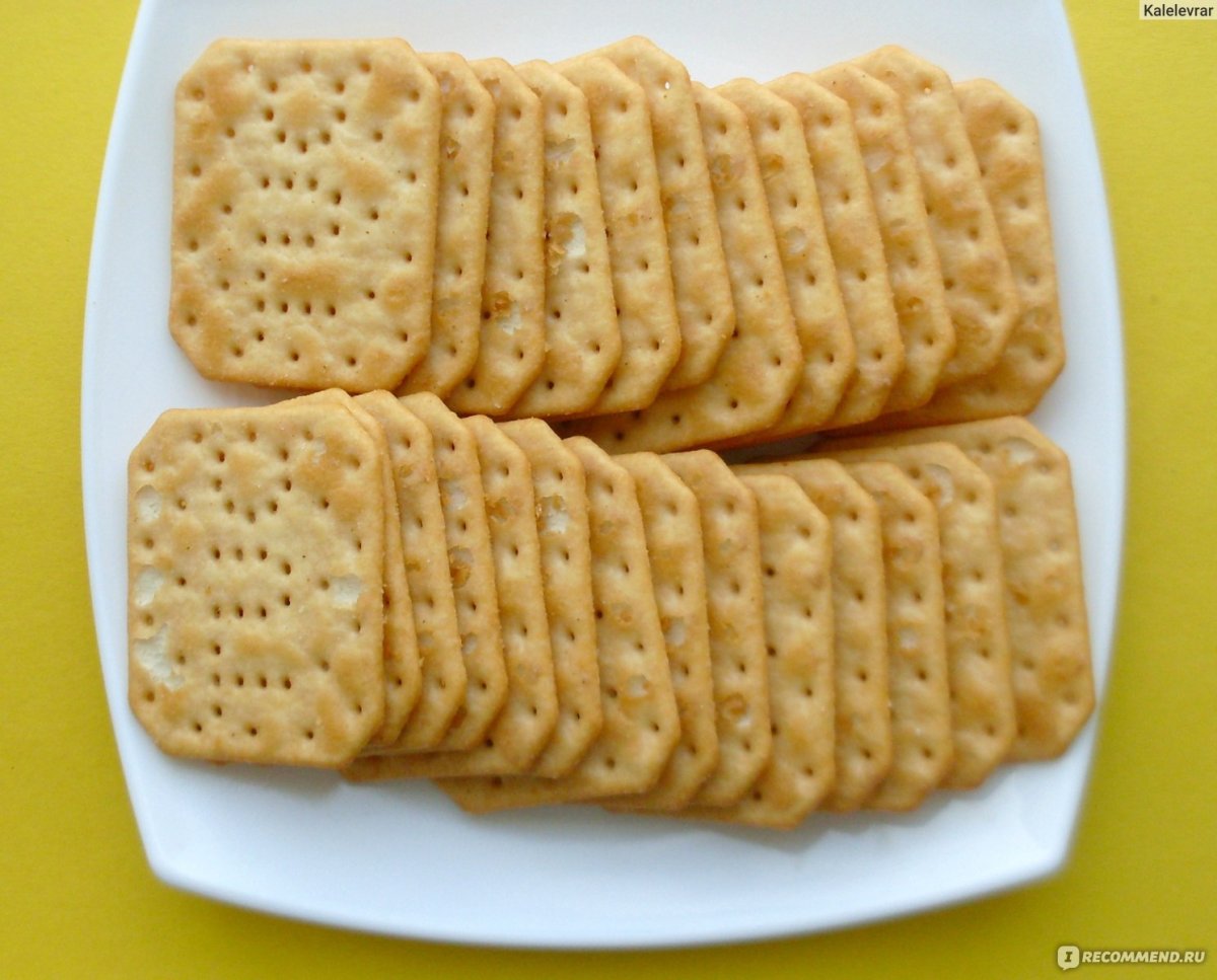 Чипсы постные из муки солёное хрустящее