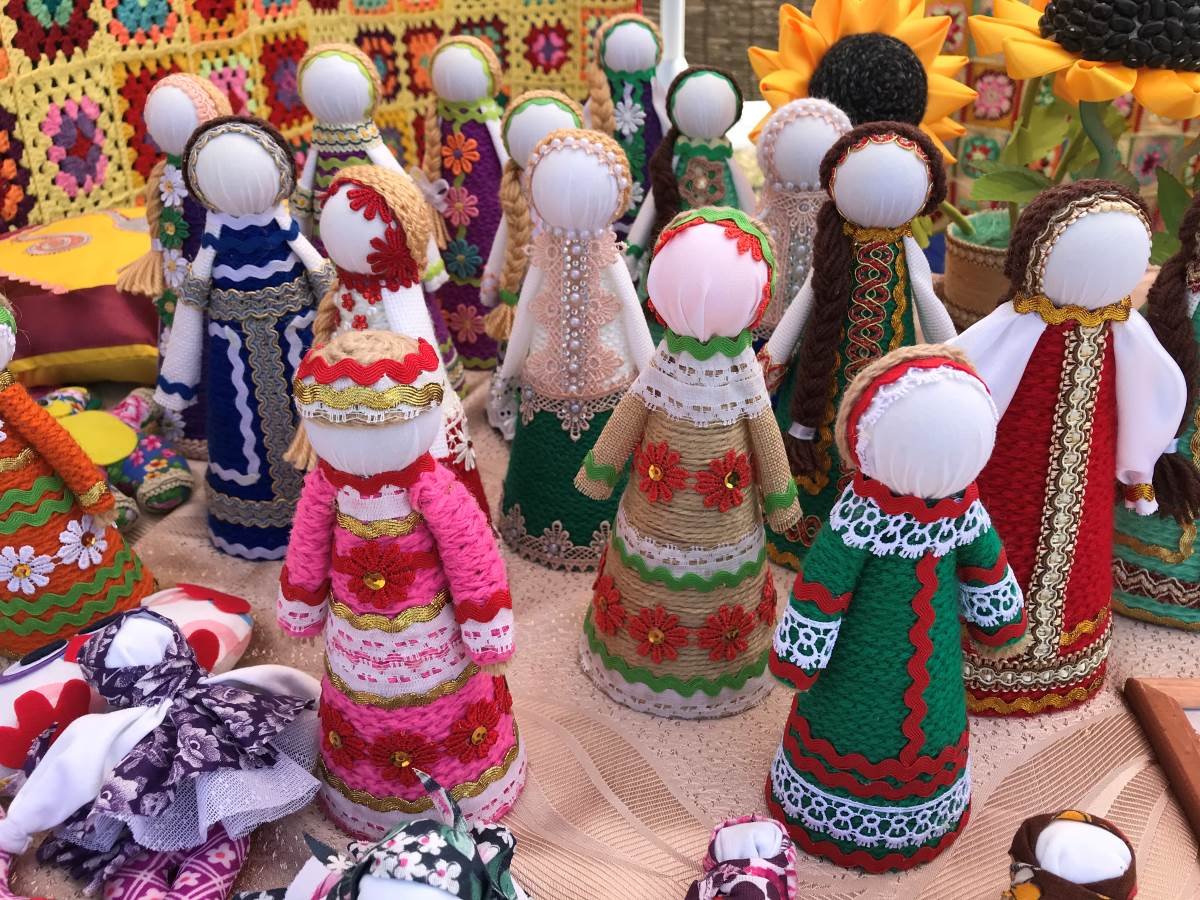 Поделки народных промыслов