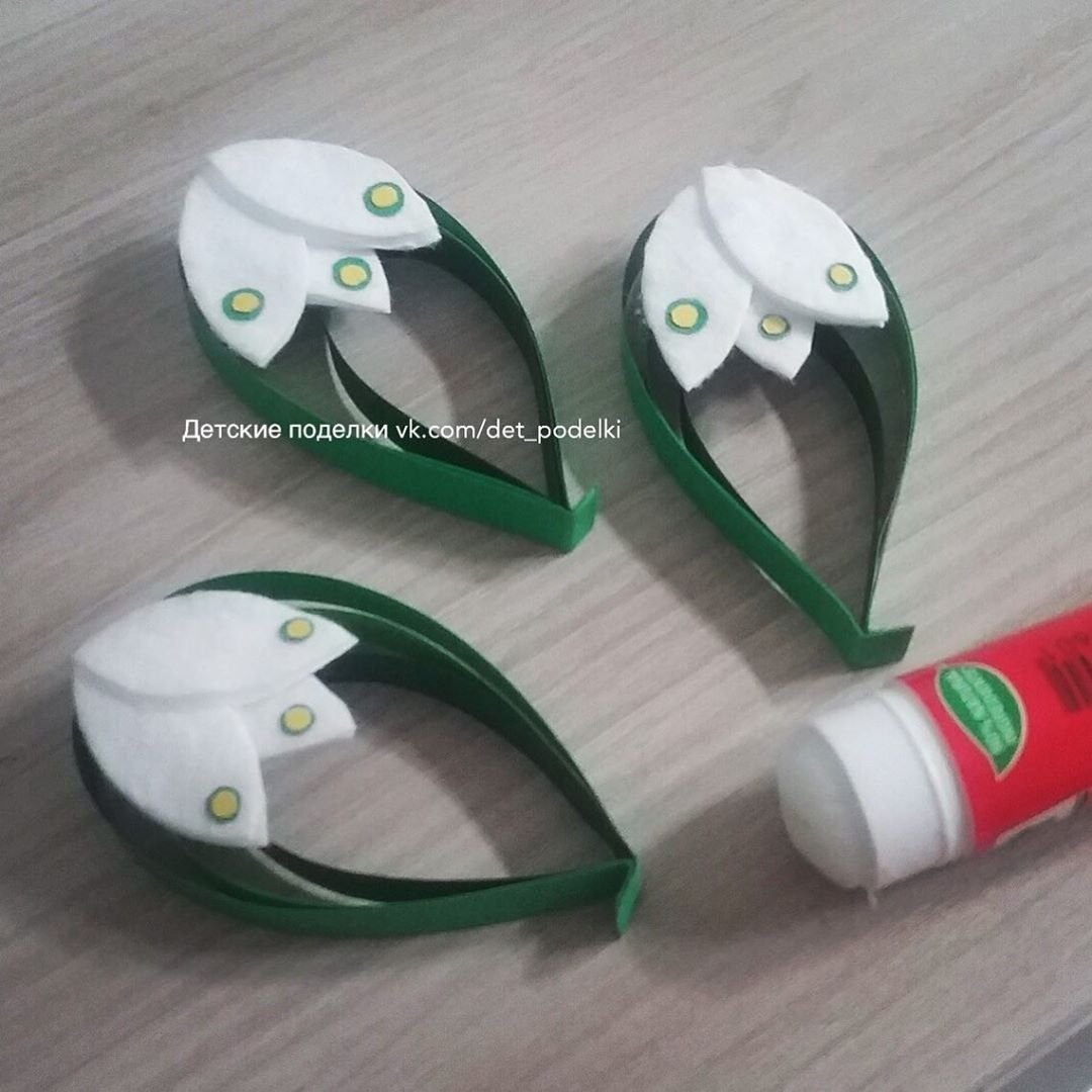 Композиция из подснежников