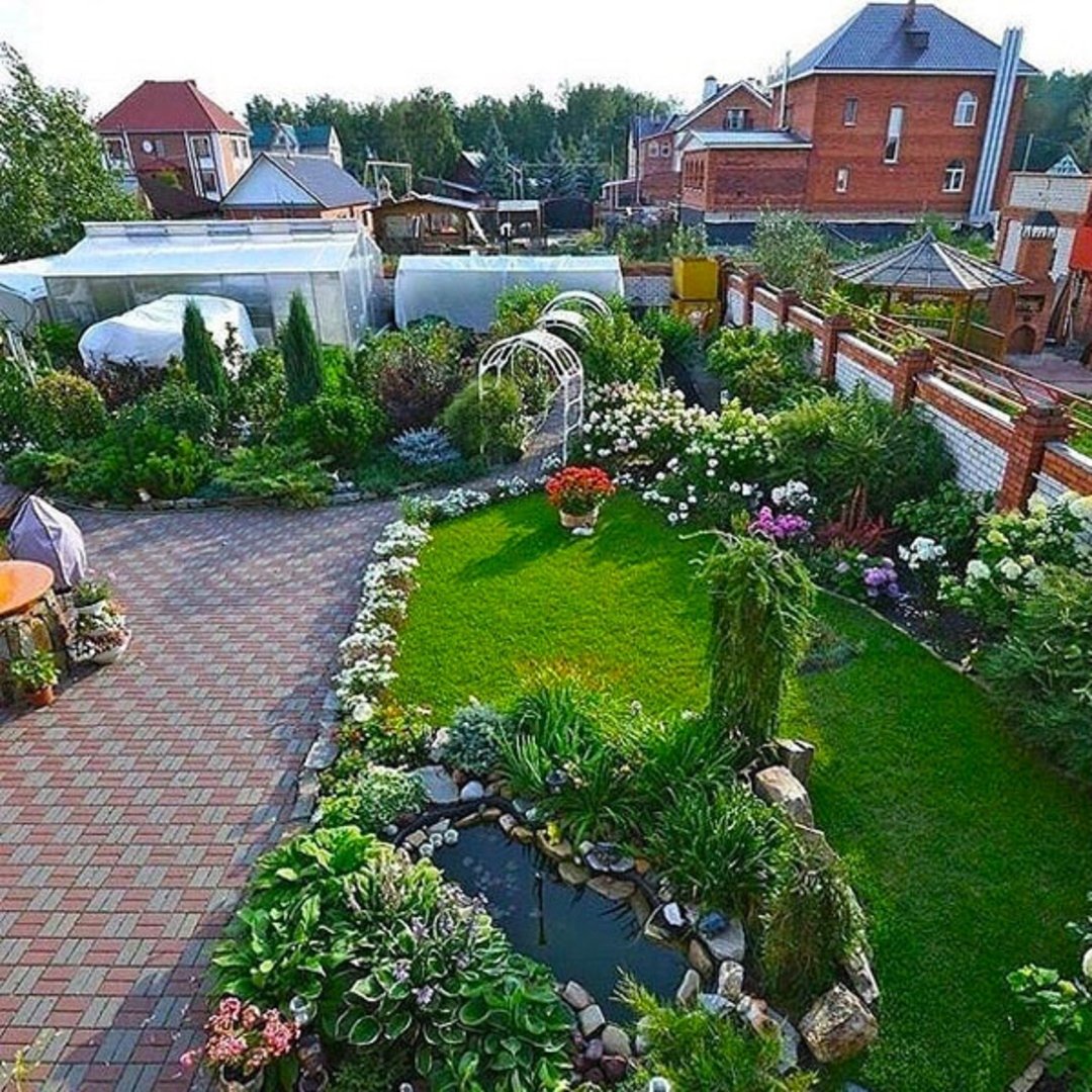 Дорожки на клумбе