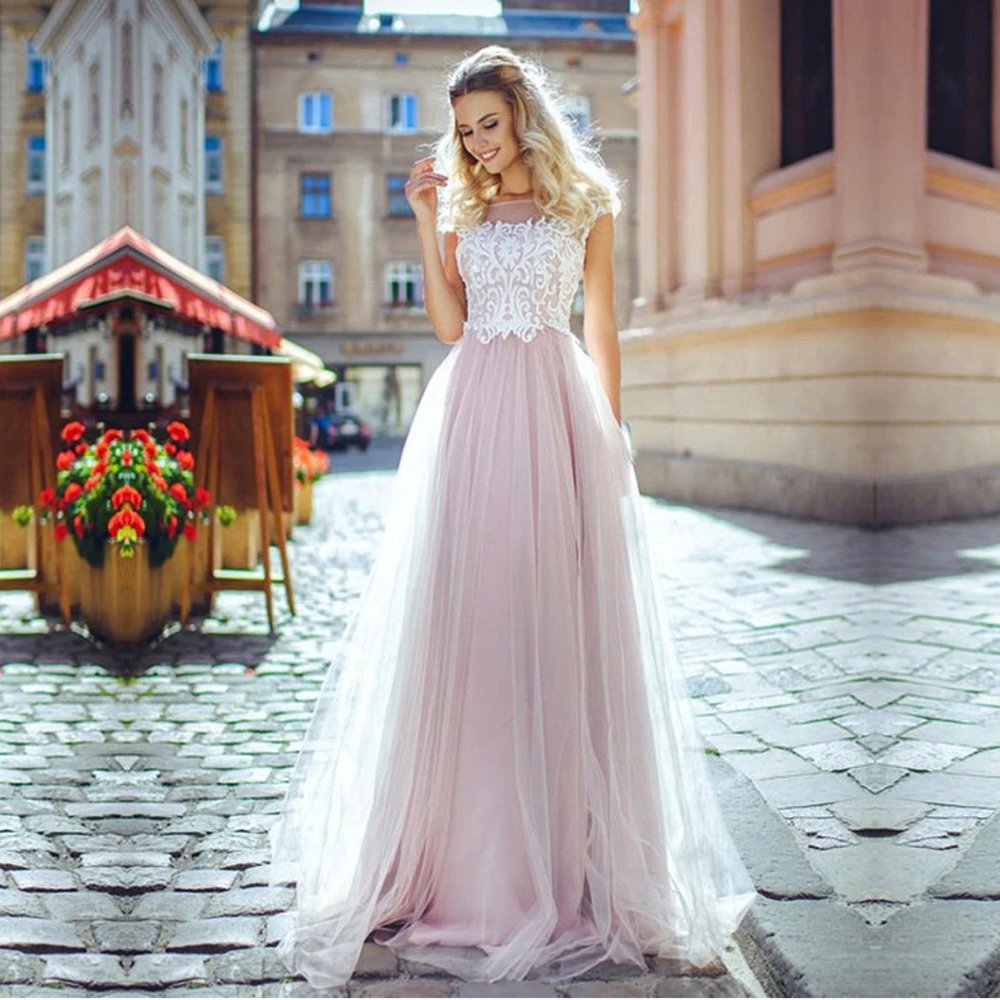 Нежное платье