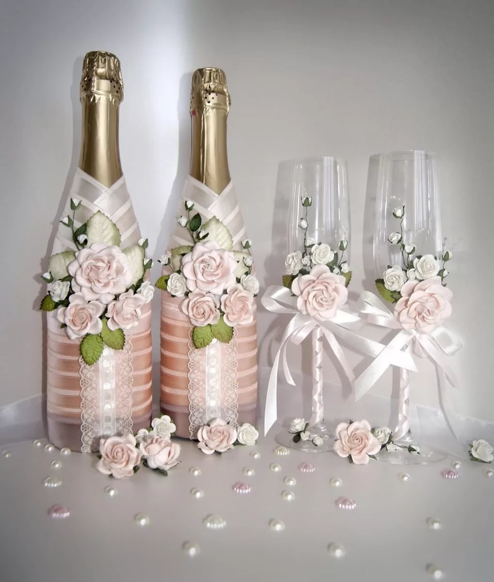 Стоковые фотографии по запросу Свадебное шампанское