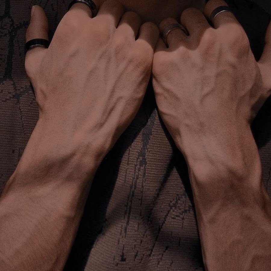 Сильные мужские руки фото