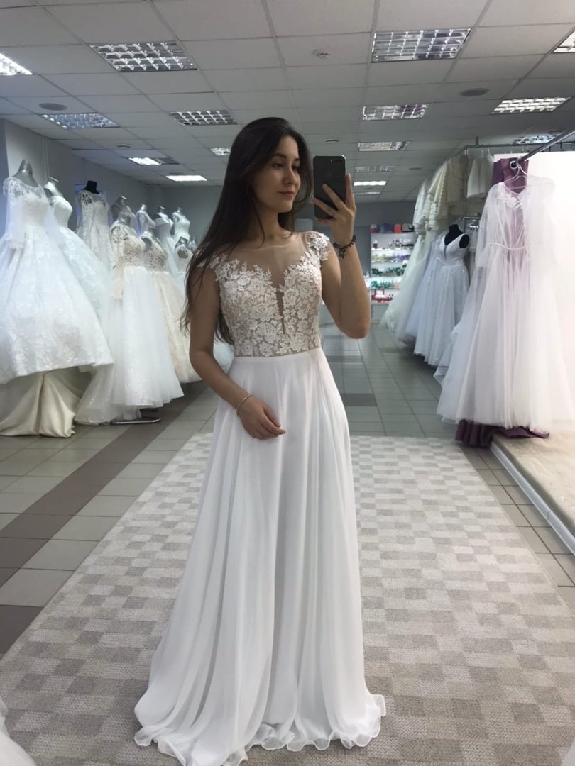 Свадебное платье пышное светоотражающее