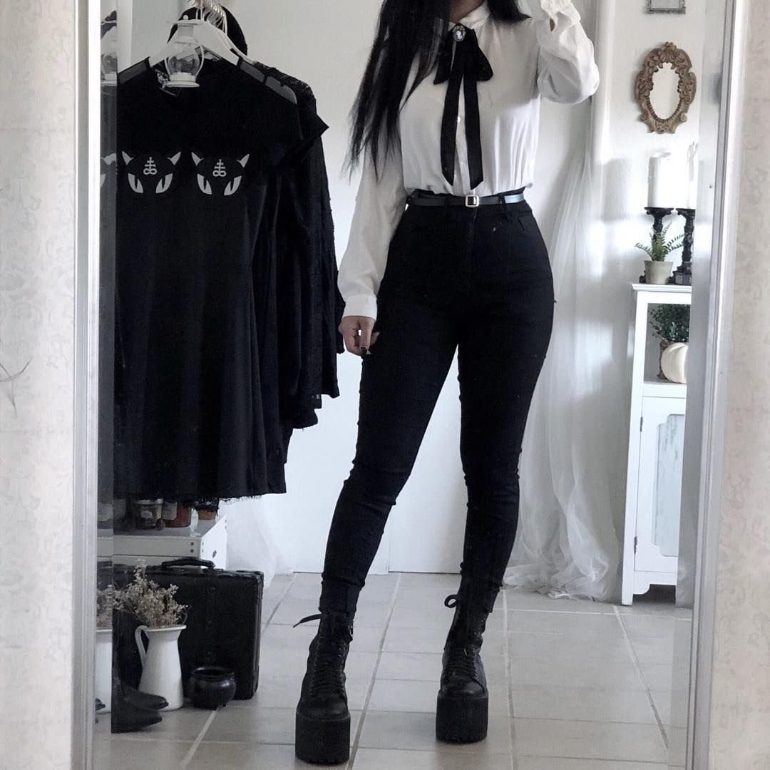 Goth outfit Грандж 2020 корейский штаны