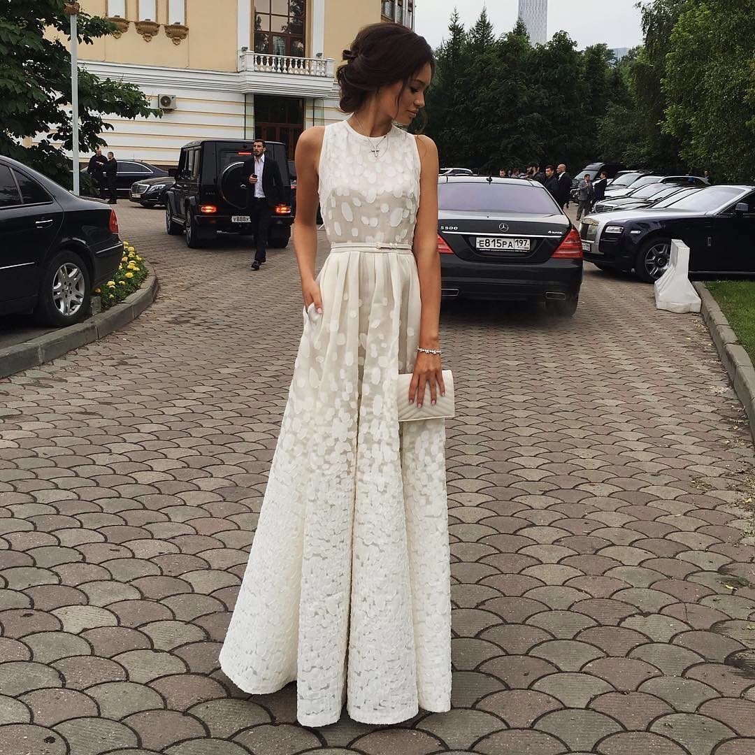 Свадебное платье с пышными рукавами