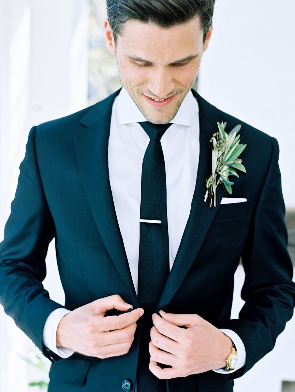 Свадебный мужской костюм черный