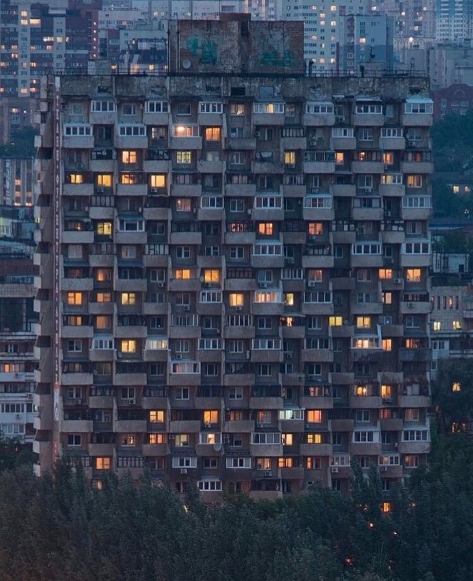 Мрачные спальные районы Москвы