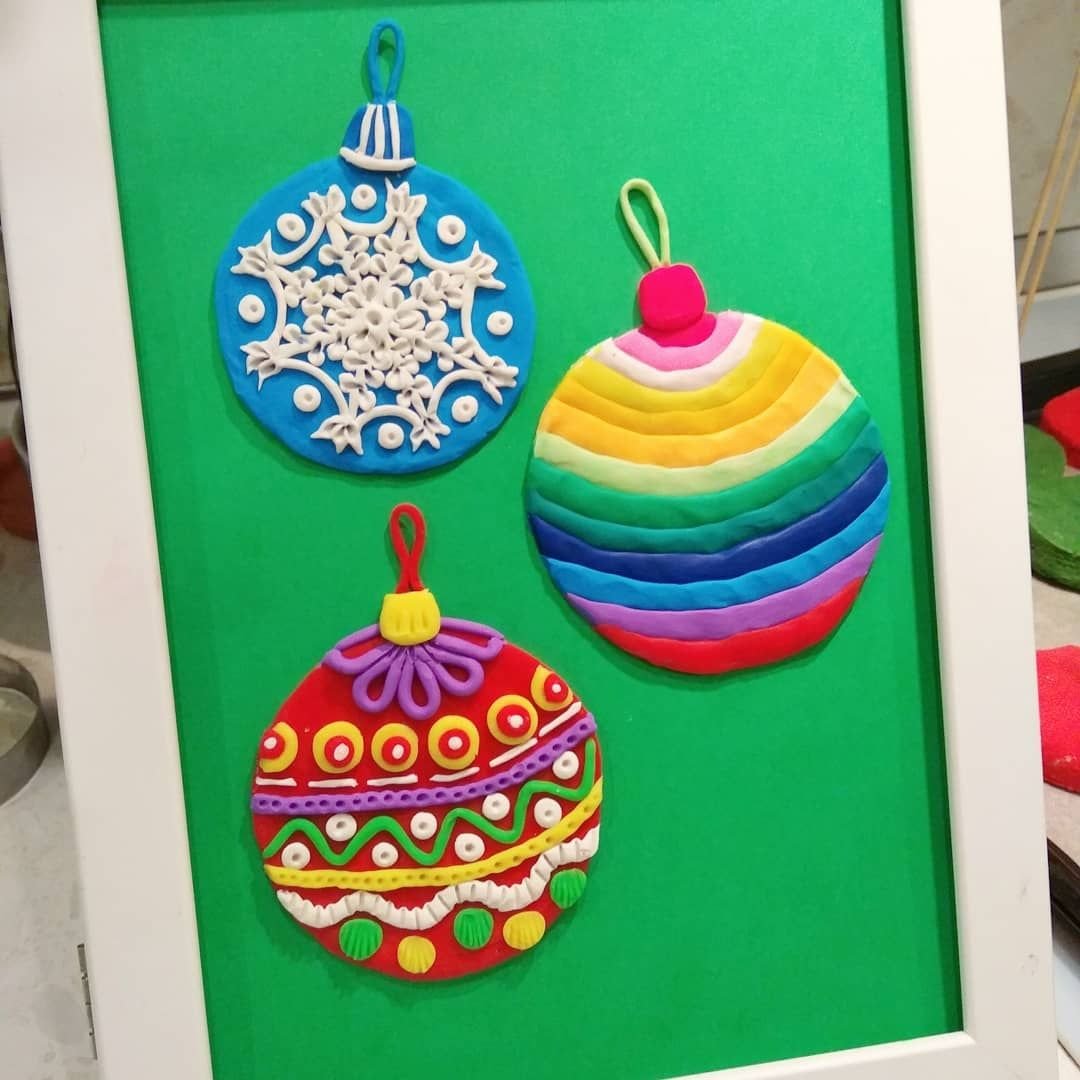 Новогодние украшения из старых лампочек