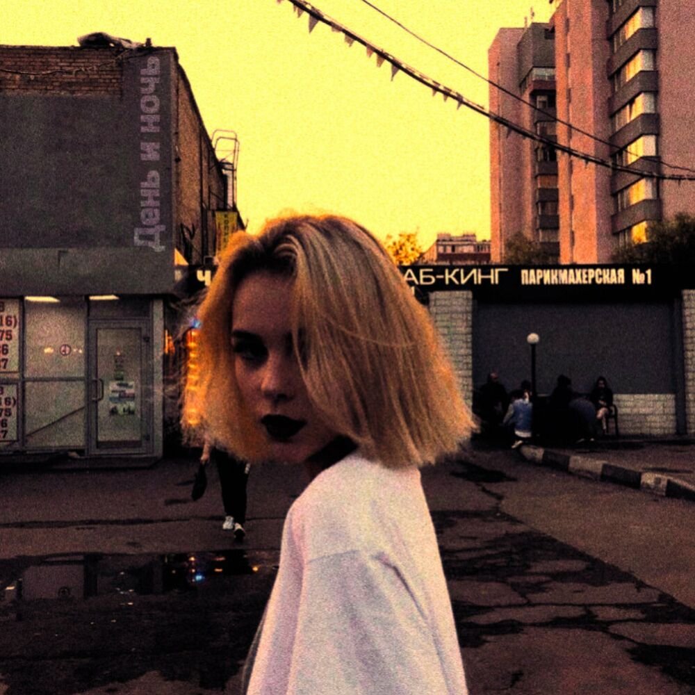 Топовые девушки с каре