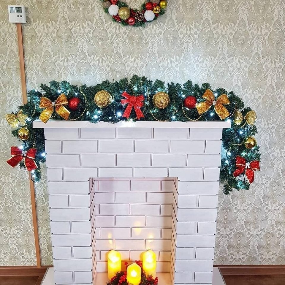 Камин из картона