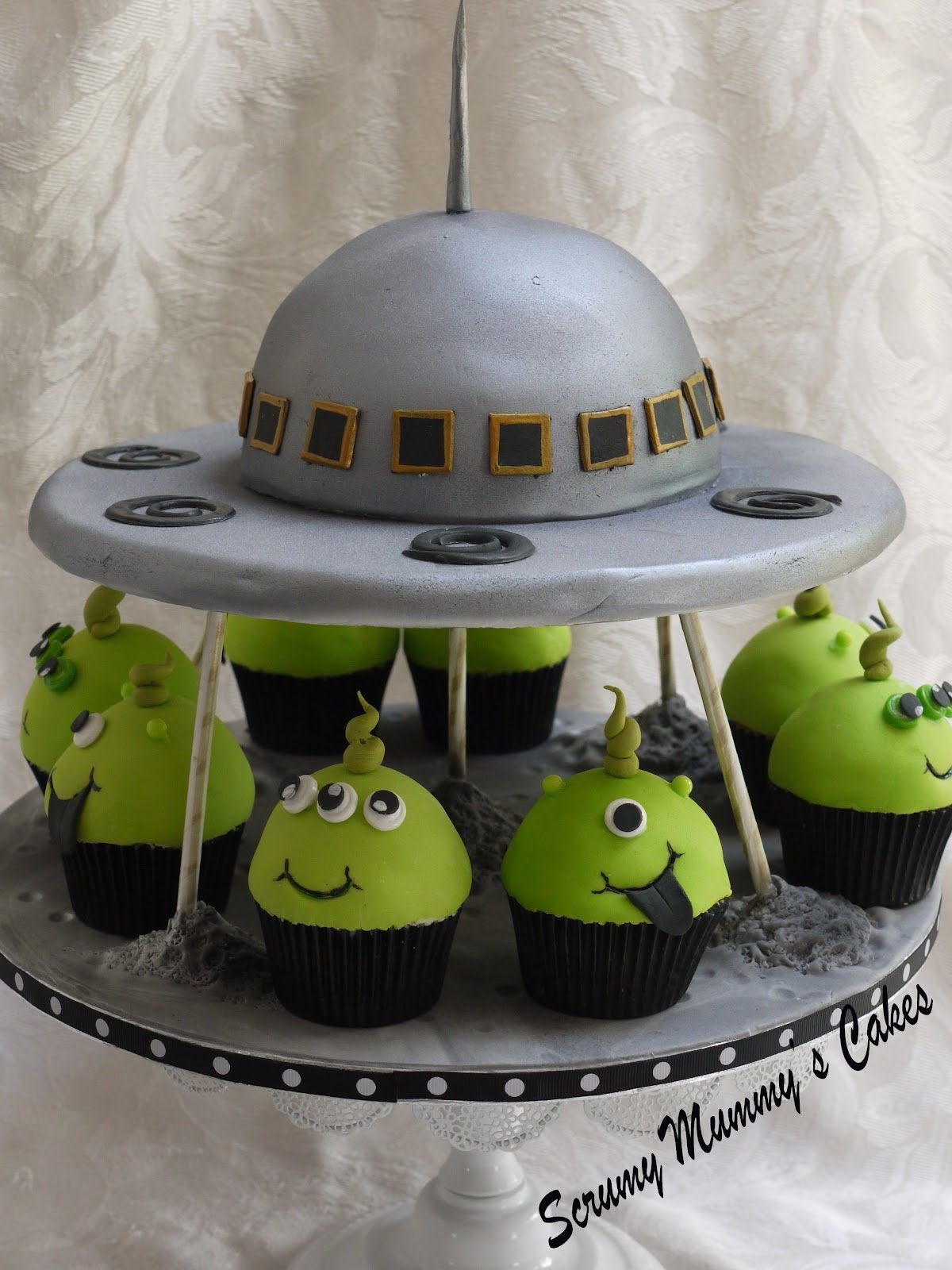 Тарелки космические из фетра