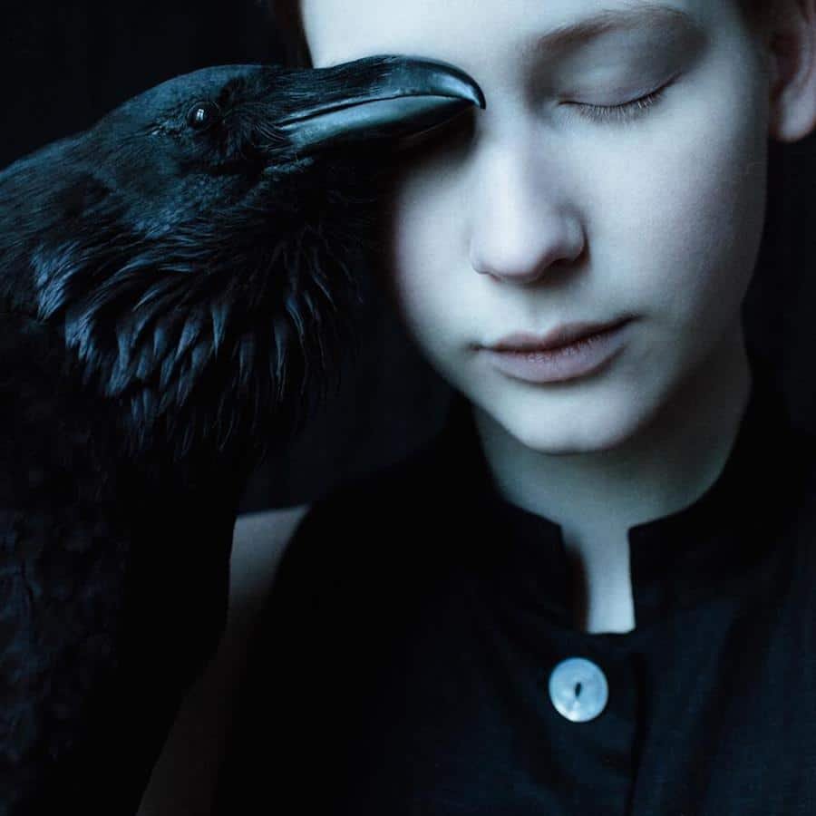 Laura Makabresku ворон