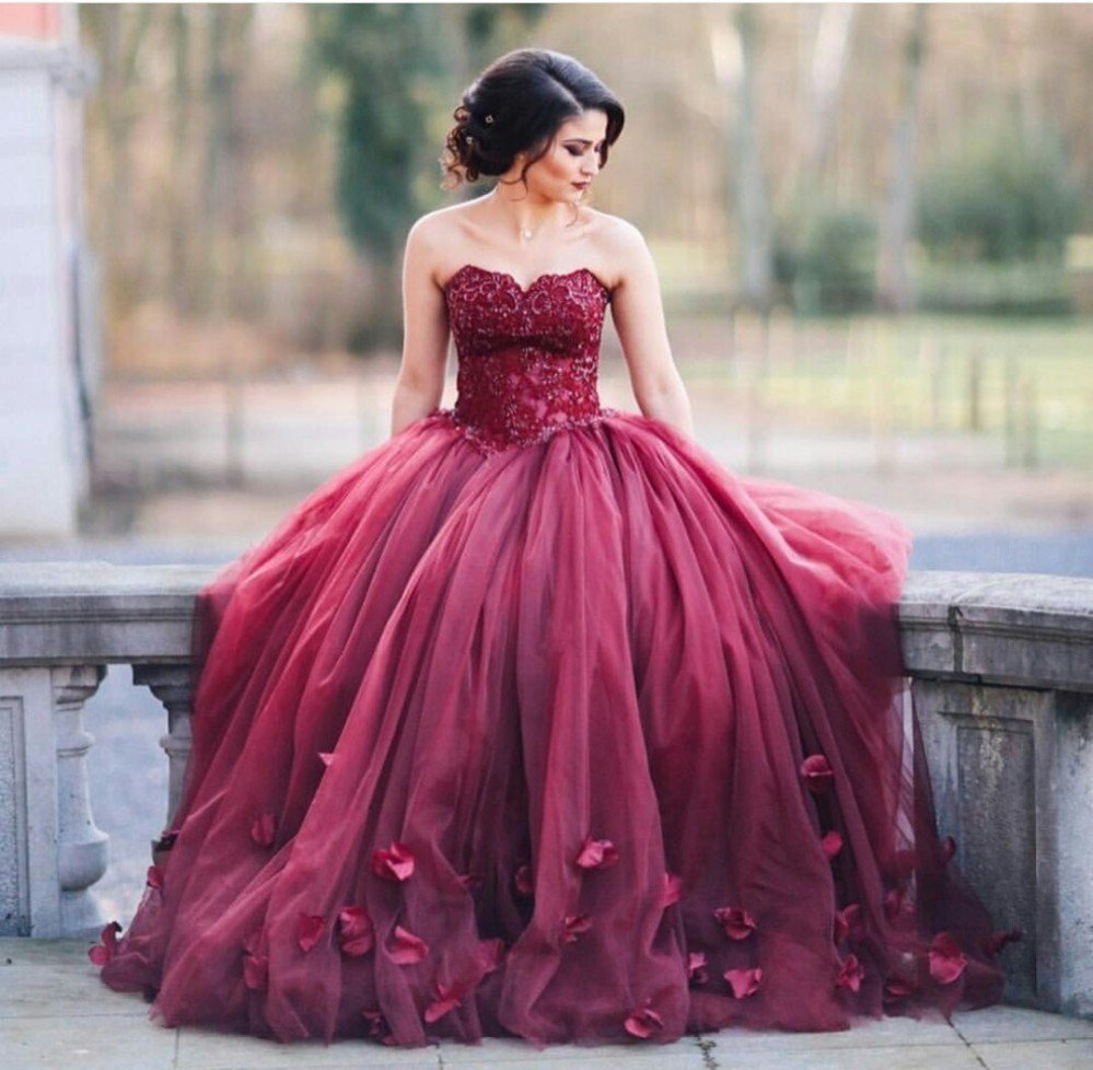 Платье Ball Gown