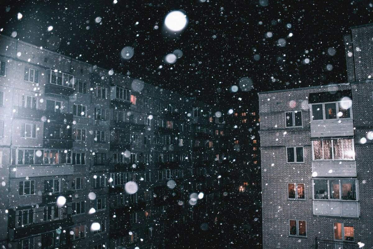 Многоэтажки зимой ночью