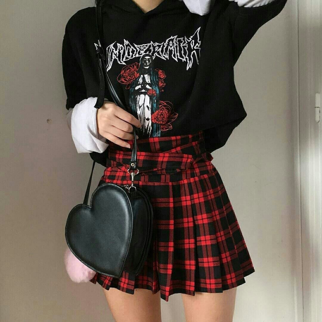 Goth outfit Грандж чёрная корейская одежда тумблер