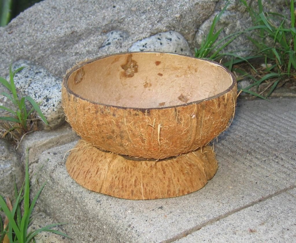 Декор из скорлупы кокоса