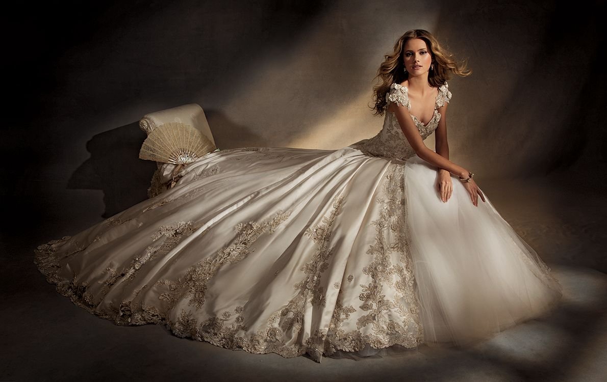 Twiggy Bridal Свадебные платья