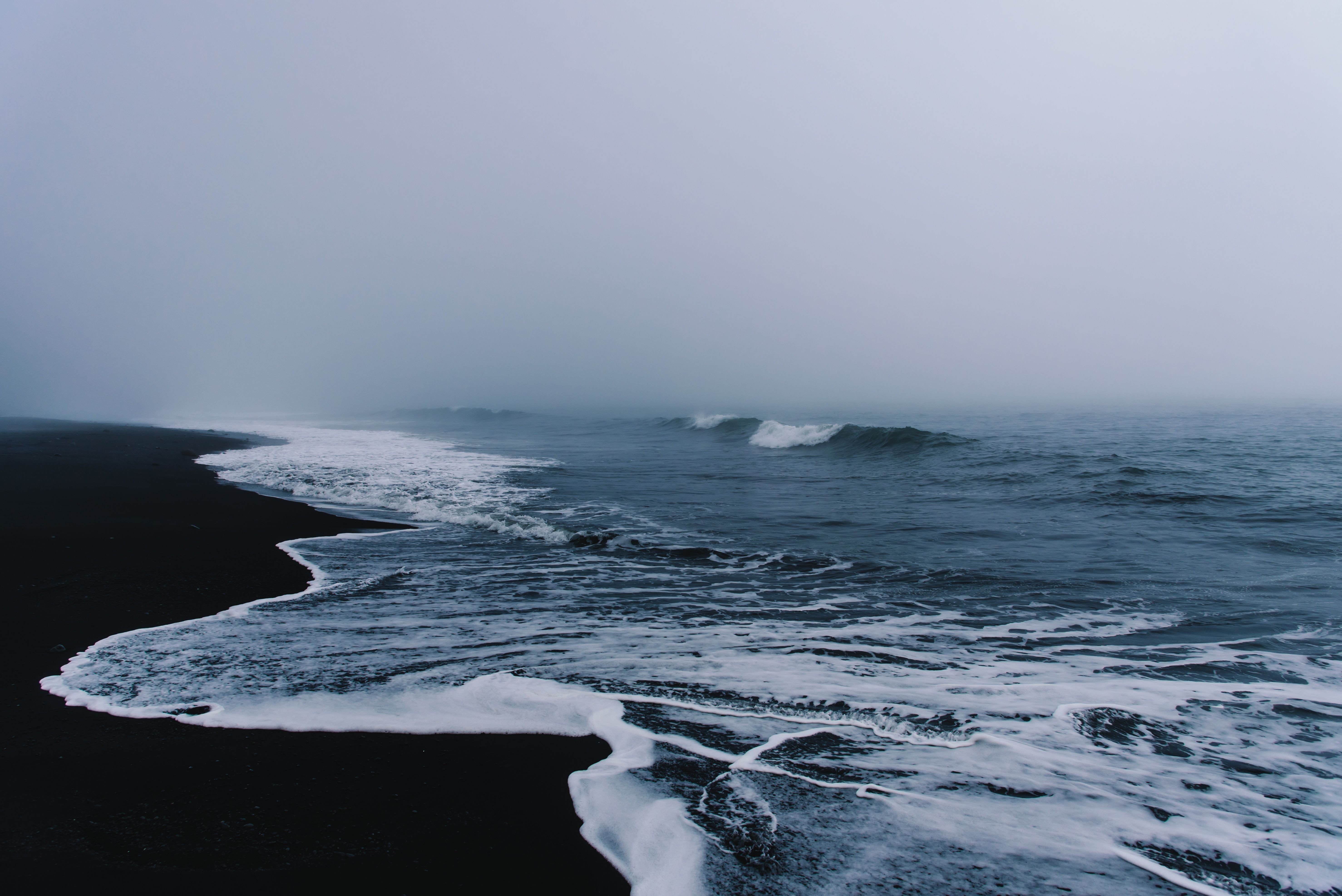 Приливная волна океана. Северный Ледовитый океан што. Северный Ледовитый океан шторм. Атлантический океан шторм. Исландия Северный Ледовитый океан.