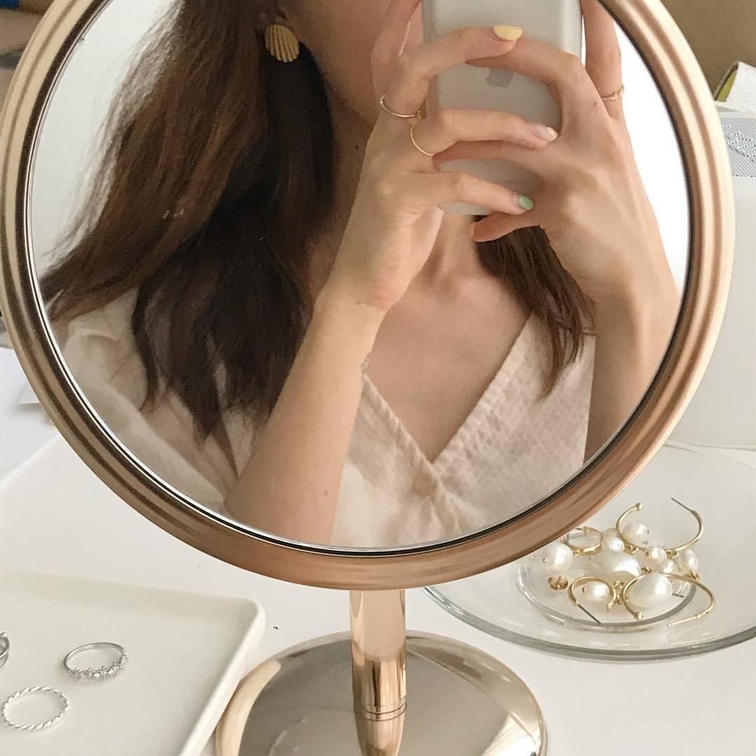 Эстетика девушек без лица