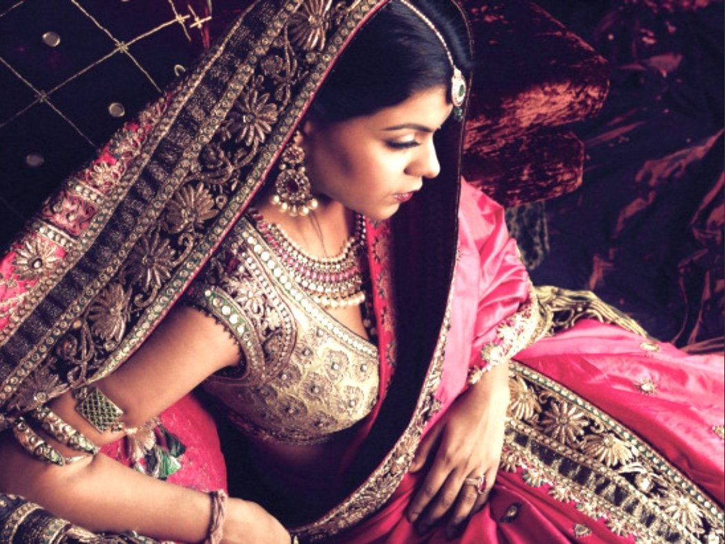 Gold Jewellery models