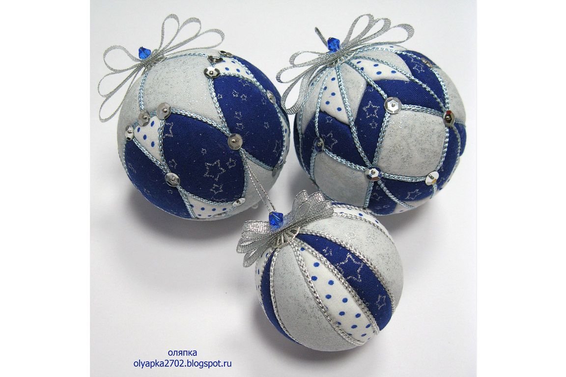Елочные игрушки шары из фетра