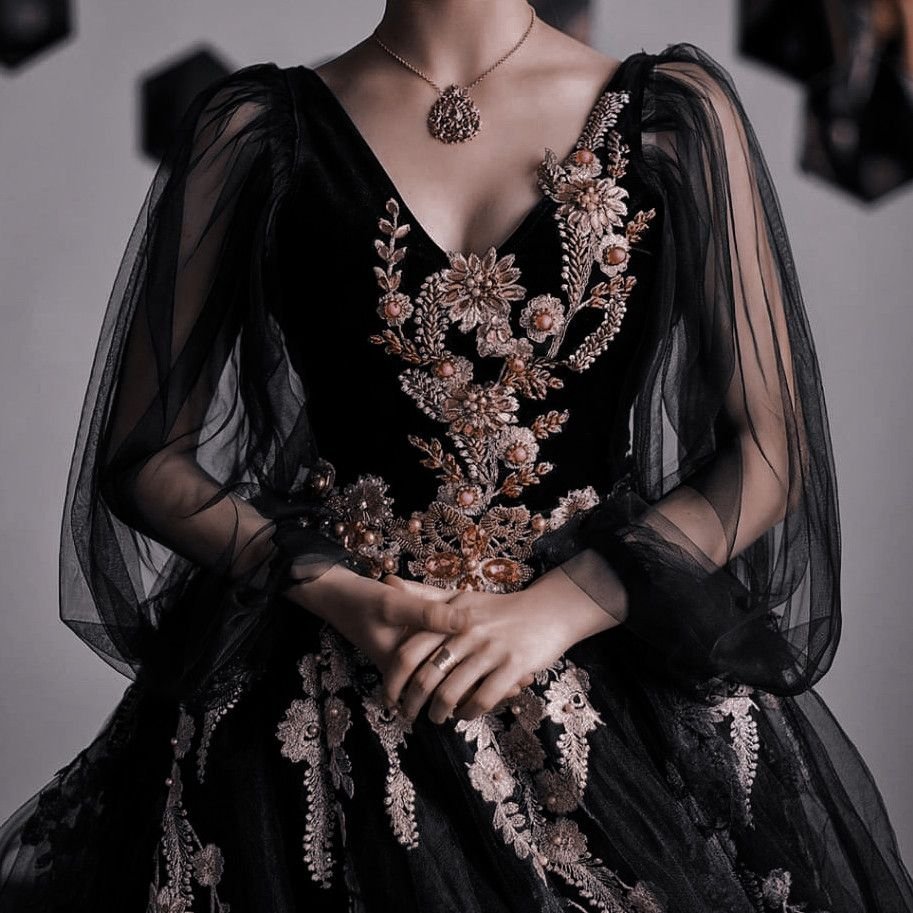 Aesthetic платье Queen черное.