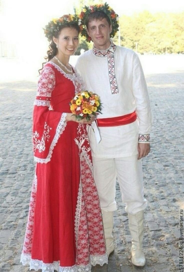 Старинный свадебный костюм
